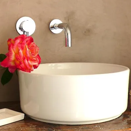 La Pecora Nera Гостевой дом Роккетта-Нервина